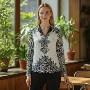 Adrianna Papell Black Cream Top Sz 8 Button Up Lightweight LIned 100% Silk